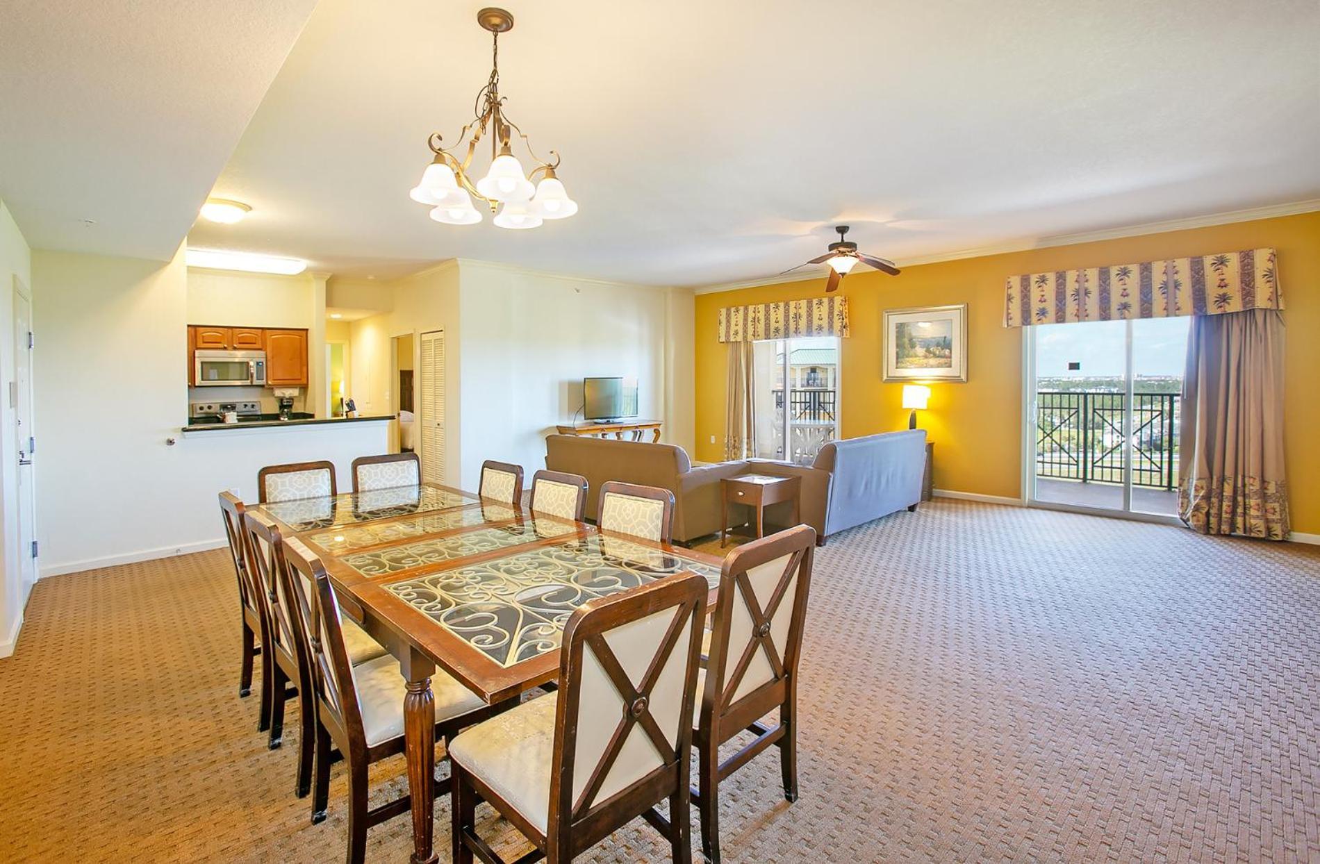 Four-bedroom Four Bath Deluxe Family Suite