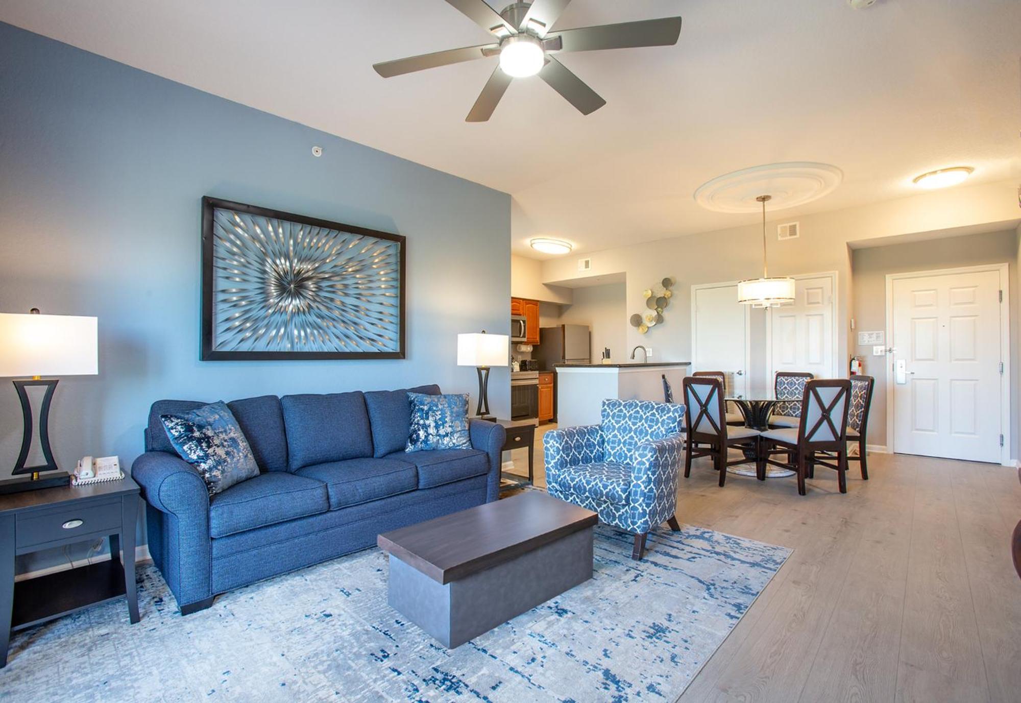 Deluxe King Suite